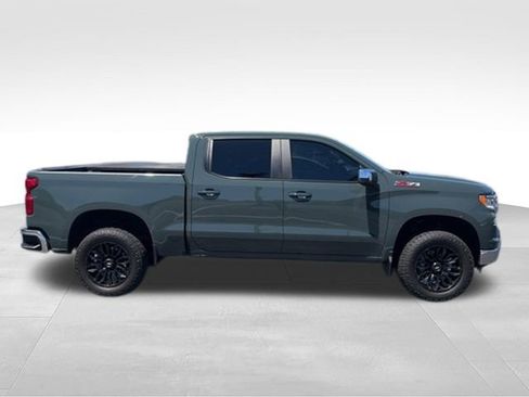 Used 2025 Chevrolet Silverado 1500 LT AWD/4WD image 6