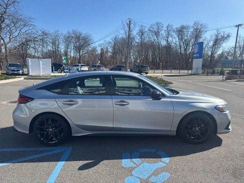 Used 2022 Honda Civic Sport image 9