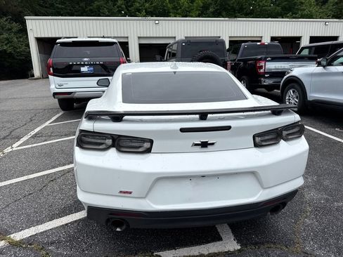 Used 2023 Chevrolet Camaro SS RWD image 11