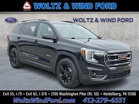 Used 2022 GMC Terrain AT4 image 1