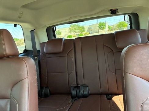 Used 2015 Chevrolet Tahoe LTZ AWD/4WD image 15