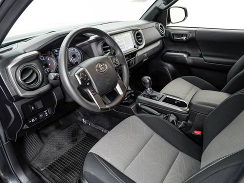 Used 2023 Toyota Tacoma TRD Off-Road AWD/4WD image 5