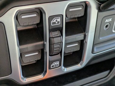 New 2026 Jeep Gladiator Sport AWD/4WD image 20