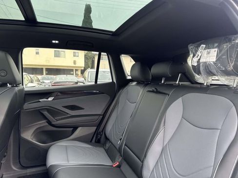 New 2026 Volkswagen Tiguan SE R-Line FWD image 12