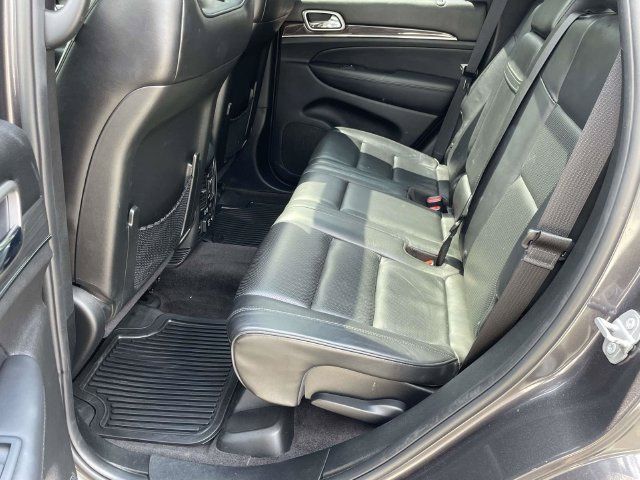 Used 2018 Jeep Grand Cherokee Overland AWD/4WD image 6