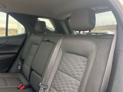Used 2018 Chevrolet Equinox LT image 35