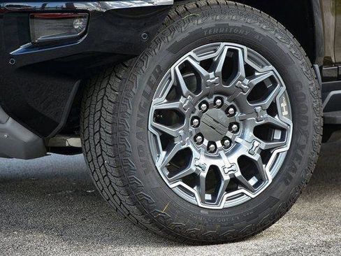 New 2026 GMC Hummer EV 3X image 2