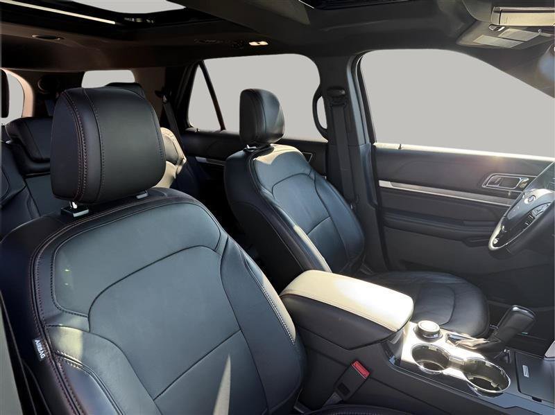 Used 2018 Ford Explorer Sport w/ Equipment Group 401A AWD/4WD image 31