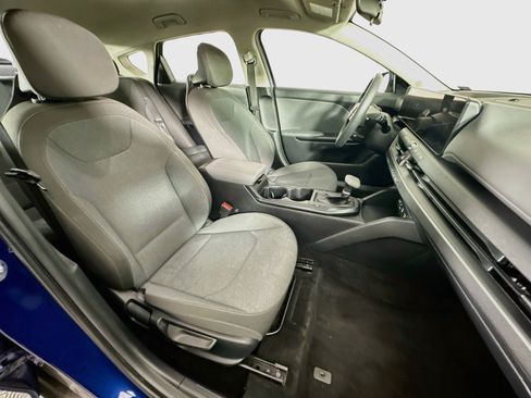 Used 2025 Kia K4 FWD image 29