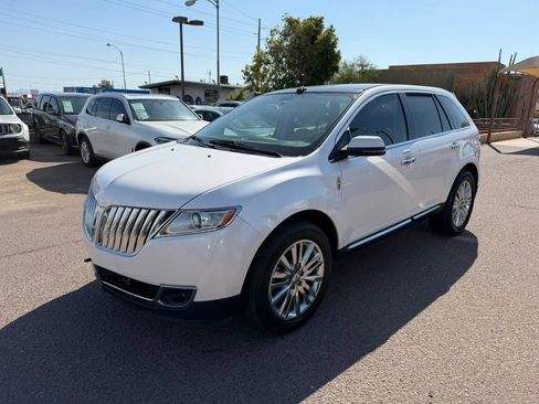 Used 2012 Lincoln MKX AWD image 1