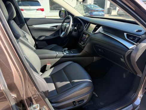 Used 2019 INFINITI QX50 Luxe w/ Cargo Package AWD/4WD image 14