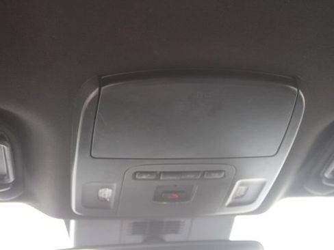 Used 2025 Toyota Camry XSE FWD image 17
