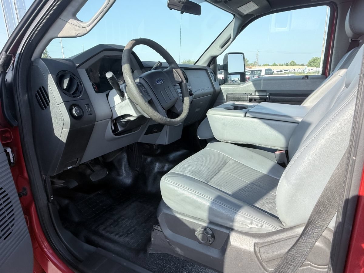 Used 2014 Ford F250 XL w/ Power Equipment Group AWD/4WD image 9