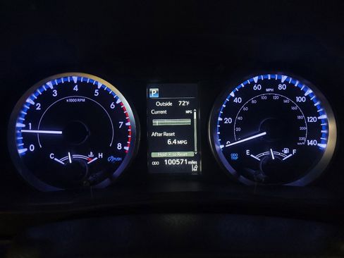 Used 2019 Toyota Highlander LE FWD image 23