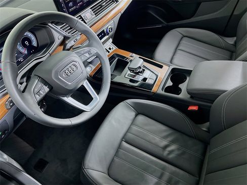 Used 2023 Audi Q5 2.0T Premium Plus w/ Premium Plus Package image 23