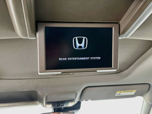 Used 2018 Honda Pilot Elite image 26