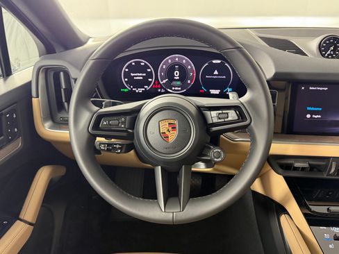 Certified 2026 Porsche Cayenne E-Hybrid Coupe AWD/4WD image 17