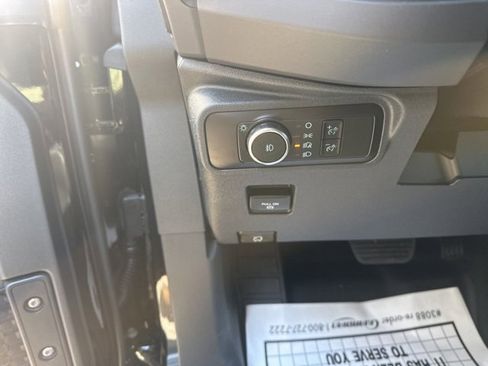 New 2025 Ford Bronco Badlands image 18