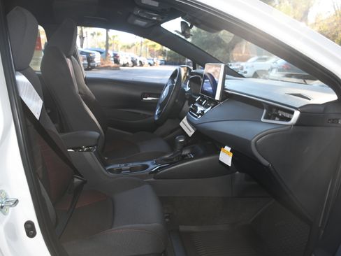 New 2026 Toyota Corolla SE image 11