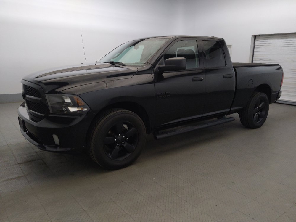Used 2018 RAM 1500 Express w/ Black Ram 1500 Express Group AWD/4WD image 2