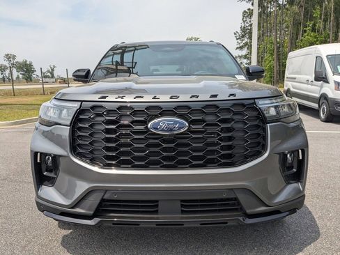 New 2026 Ford Explorer ST-Line AWD/4WD image 9