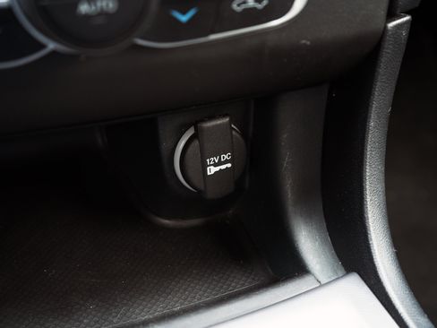 Used 2022 Dodge Charger R/T w/ Plus Group image 30