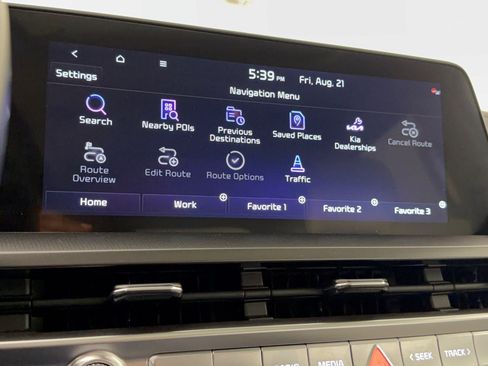 Used 2025 Kia Telluride S FWD image 23