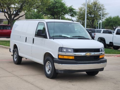 New 2024 Chevrolet Express 2500 w/ Driver Convenience Package image 2
