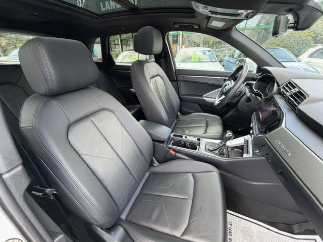 Used 2024 Audi Q3 2.0T Premium w/ Convenience Package AWD/4WD image 14