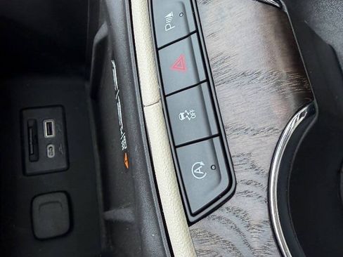 Used 2021 GMC Acadia Denali w/ Denali Ultimate Package AWD/4WD image 19
