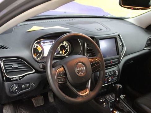 Used 2022 Jeep Cherokee Latitude Lux w/ Sun & Sound Group AWD/4WD image 12
