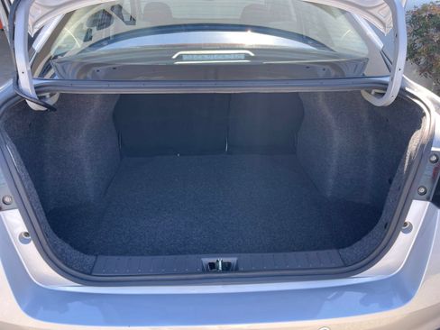 Used 2025 Nissan Versa SV FWD image 30