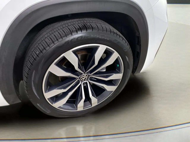 Used 2021 Volkswagen Atlas SEL R-Line FWD image 96