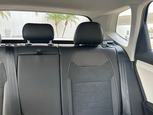 New 2026 Volkswagen Taos SE image 16