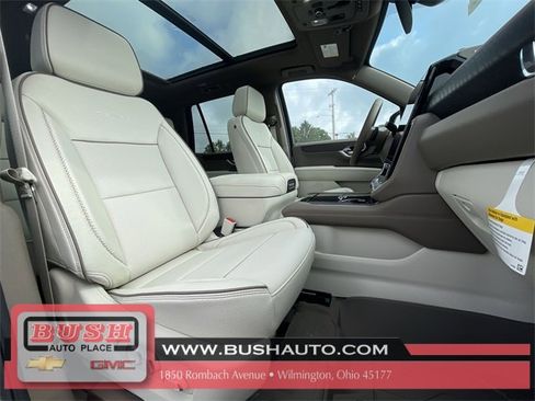 New 2025 GMC Yukon Denali w/ Sun & Power Step Package image 29