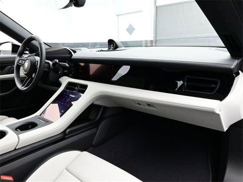 New 2026 Porsche Taycan image 19