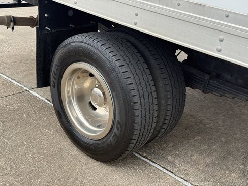 Used 2017 Chevrolet Express 3500 Work Van image 10