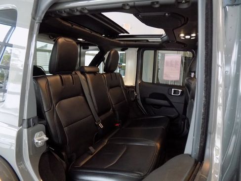 Used 2021 Jeep Wrangler Unlimited Rubicon 4xe w/ Safety Group image 27