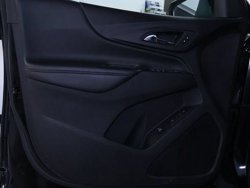 Used 2022 Chevrolet Equinox Premier AWD/4WD image 12