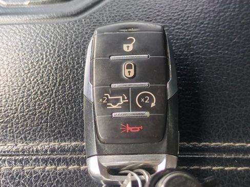 Used 2022 RAM 1500 Laramie AWD/4WD image 33