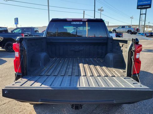 Used 2022 Chevrolet Silverado 1500 Custom Trail Boss w/ LPO, Dark Essentials Package image 31