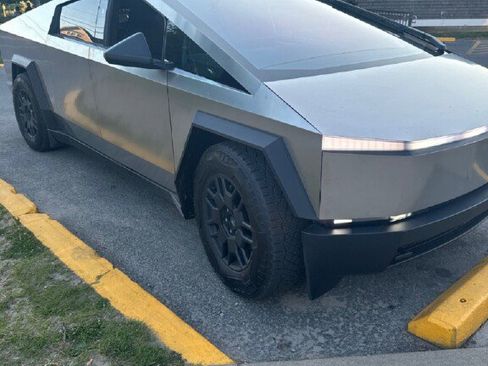 Used 2024 Tesla Cybertruck Cyberbeast image 9