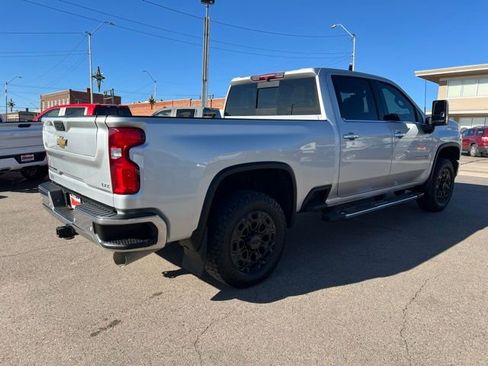 Used 2022 Chevrolet Silverado 2500 LTZ w/ LTZ Plus Package AWD/4WD image 3