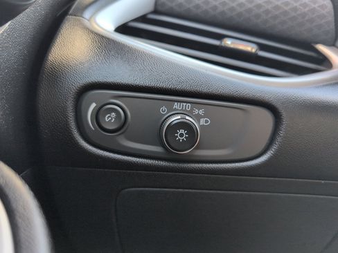 Used 2017 Chevrolet Malibu LS image 21