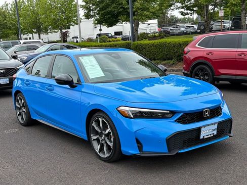 Used 2025 Honda Civic Sport Touring image 2