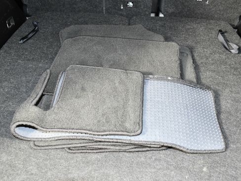 Used 2023 Mitsubishi Outlander SE image 48