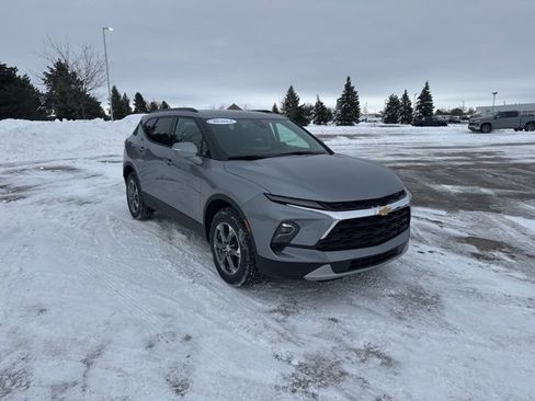 Certified 2024 Chevrolet Blazer LT image 3