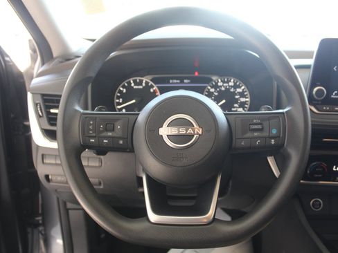 Used 2023 Nissan Rogue SV AWD/4WD image 14