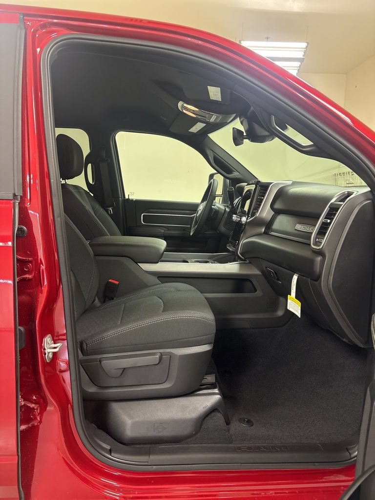 New 2026 RAM 2500 Big Horn AWD/4WD image 24