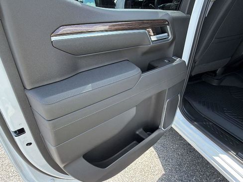 New 2026 Chevrolet Silverado 1500 RST AWD/4WD image 15